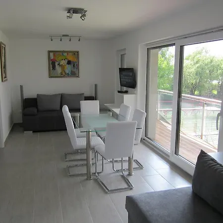Part Apartman * Fonyód